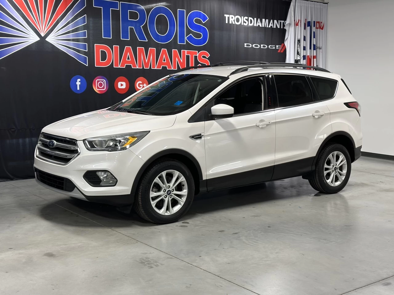 2017 Ford Escape SE Main Image