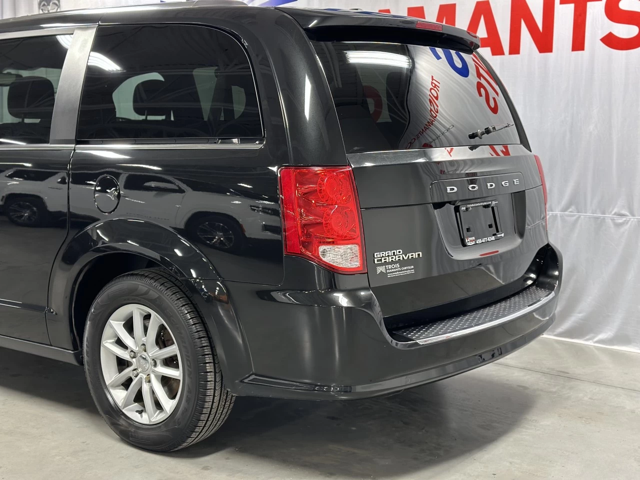 2019 Dodge Grand Caravan 35th Anniversary Main Image