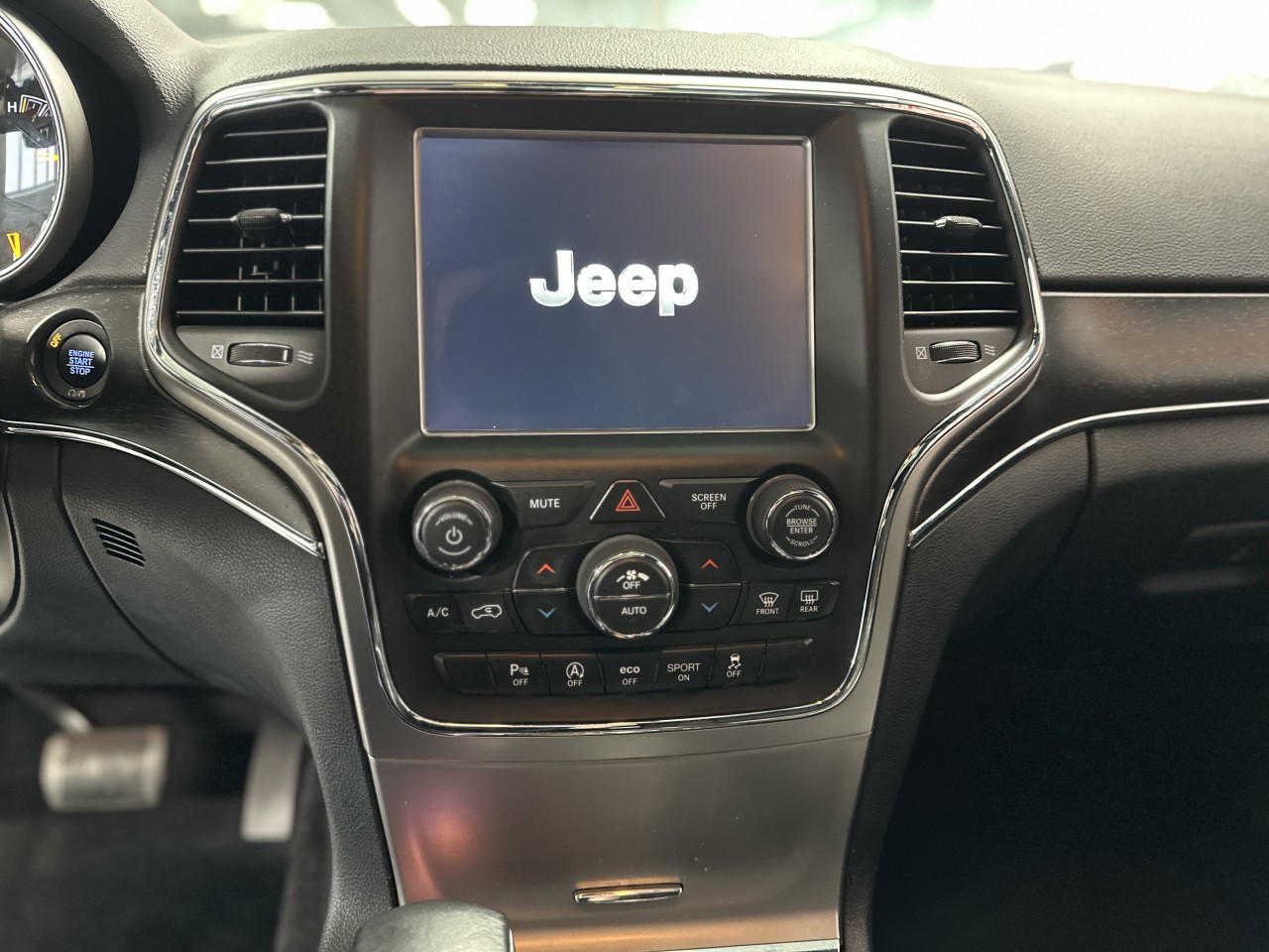 2018 Jeep Grand Cherokee Limited Main Image